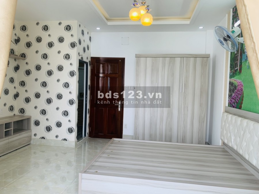 Bán nhà Phạm Văn Chiêu, P.14, Gò Vấp, tổng diện tích 242m2, giá chỉ có 6.65 tỷ, lhcc