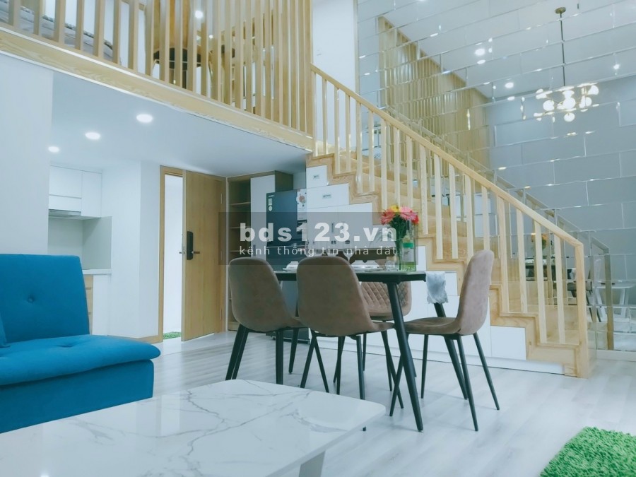 Cần bán gấp căn hộ có đầy đủ nội thất cao cấp ngay trung tâm Quận 3, lhcc