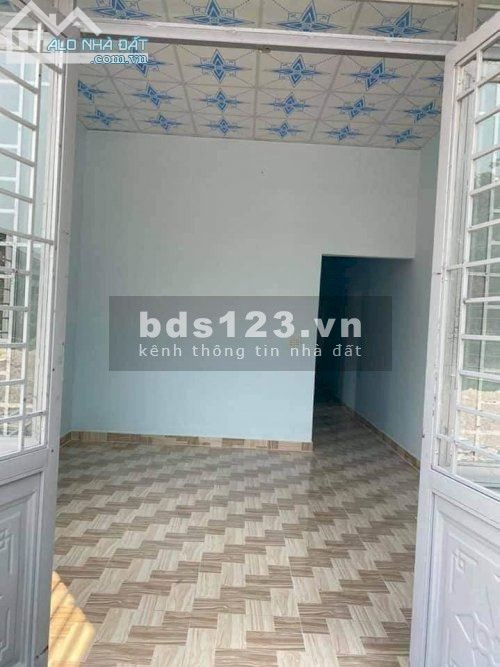 Kinh doanh thua lỗ nên cần bán lại căn nhà 105m2, dân đông, vị trí đẹp, giá bán 1.15 tỷ