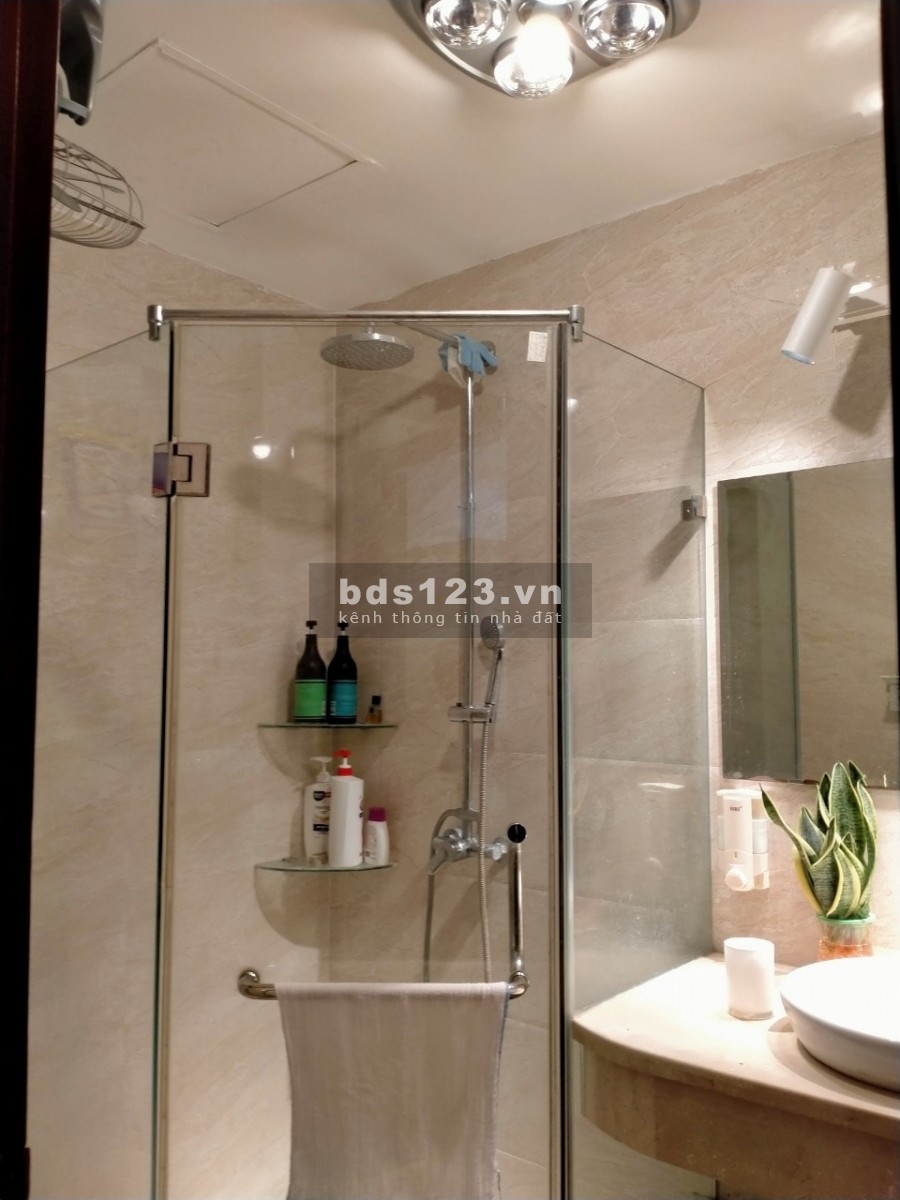  Bán nhà Vũ Xuân Thiều, cạnh Trường TH, 40m2, 5 Tầng, Giá chào 3.3 Tỷ 