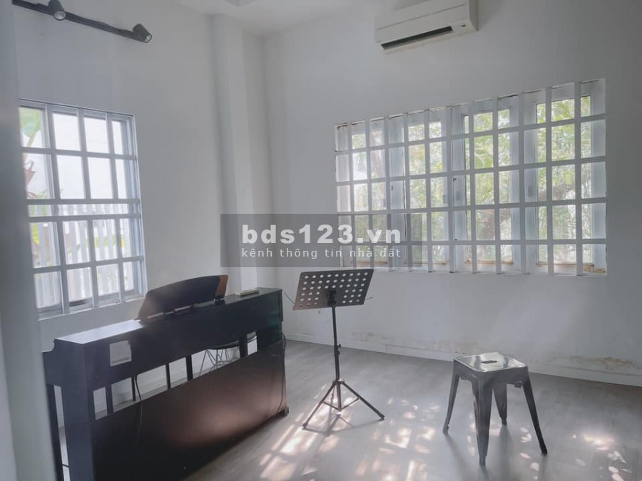 Bán nhà biệt thự liền kề Thảo Điền Q2 đường Nguyễn Ư Dĩ giá chỉ 25 tỷ