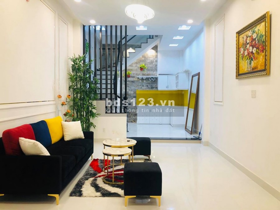 Nhà phố mặt tiền Đất Thánh gần chợ Tân Bình, giá bán 12.4 tỷ, xe ra vào tránh nhau thoải mái