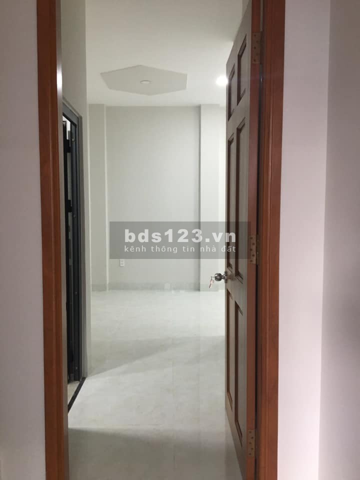 Covid bán gấp, hẻm xe hơi đường Nguyễn Thượng Hiền dt 62m2, giá chỉ 9.8 tỷ