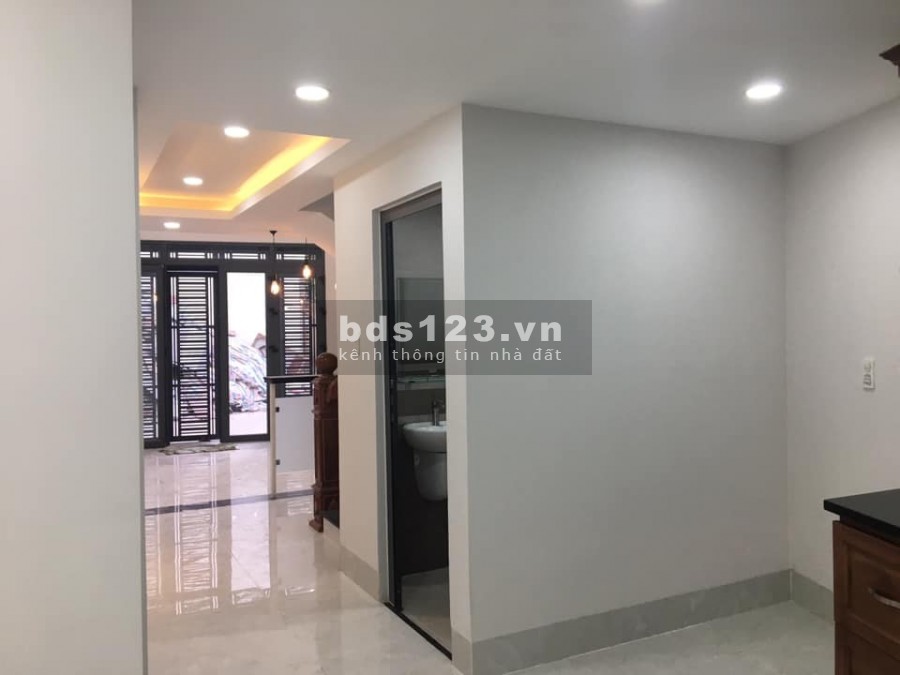 Covid bán gấp, hẻm xe hơi đường Nguyễn Thượng Hiền dt 62m2, giá chỉ 9.8 tỷ