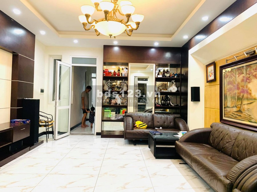 Siêu phẩm, Thang máy, Ngõ to hơn Phố, Trương Định 102m2, 6T, MT5,2m, 13,9 tỷ