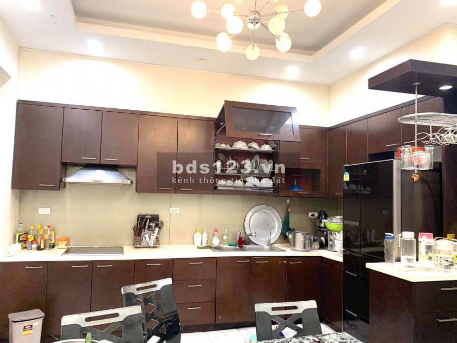 Siêu phẩm, Thang máy, Ngõ to hơn Phố, Trương Định 102m2, 6T, MT5,2m, 13,9 tỷ