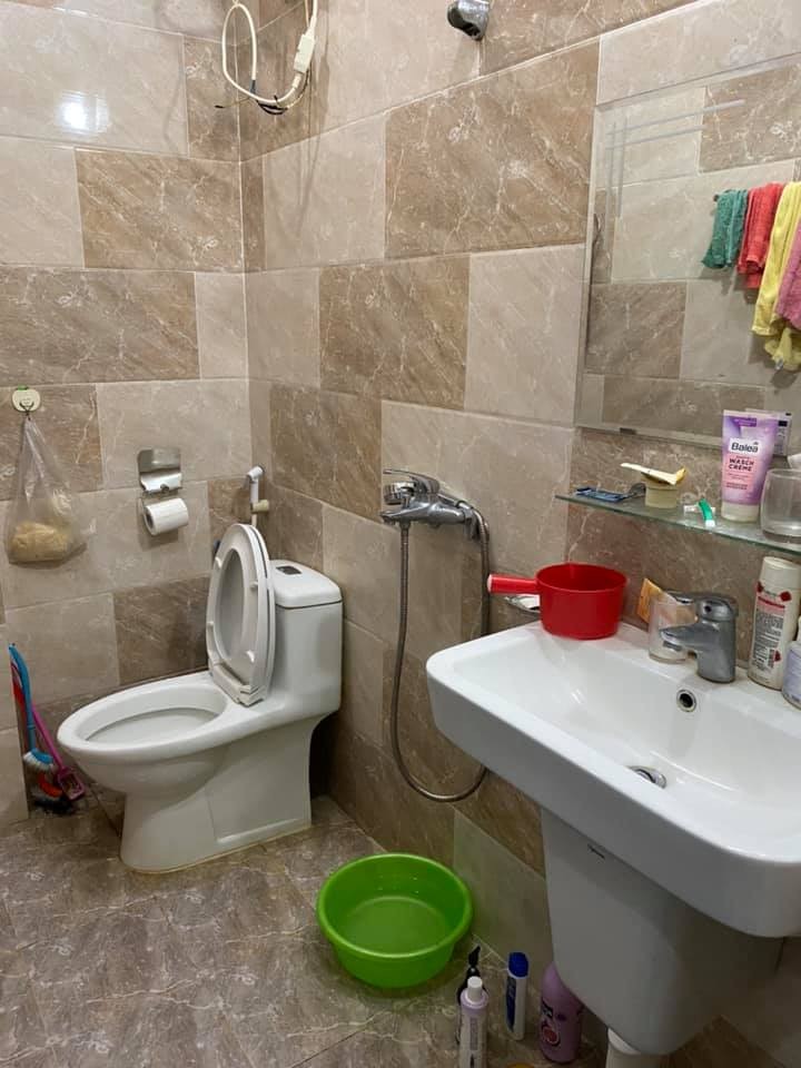 Bán nhà Tô Vĩnh Diện dt 75m2, 5 tầng, mặt tiền 5,2m giá 7,2 tỷ ô tô phân lô kinh doanh