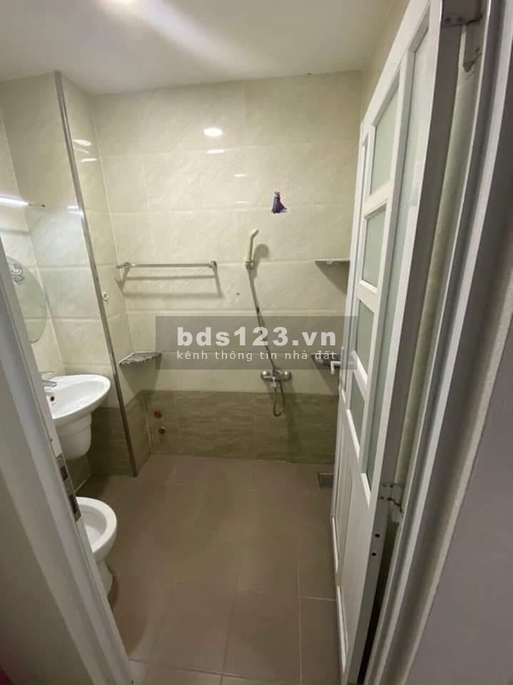 Bán gấp nhà Phường 1 Phú nhuận, vị trí trung tâm, khu an ninh yên tĩnh, giá chỉ 5,5 tỷ.