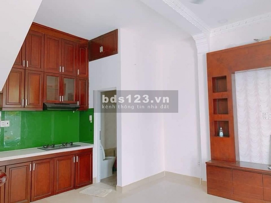 Bán gấp nhà Phường 1 Phú nhuận, vị trí trung tâm, khu an ninh yên tĩnh, giá chỉ 5,5 tỷ.