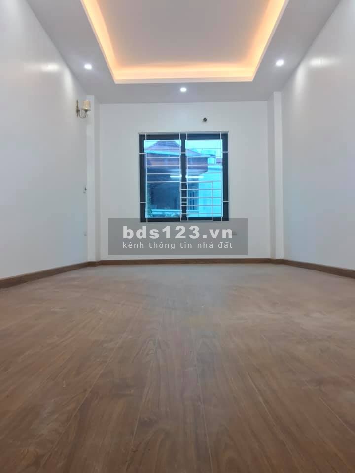 Bán nhà phố Văn Trì, Minh Khai, ô tô đỗ cửa dân cư tốt, an sinh đỉnh cao, sổ sẵn