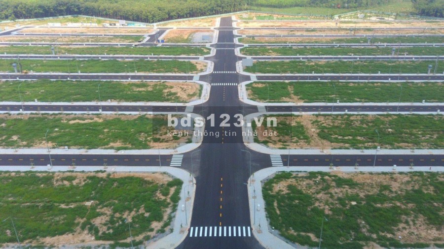 Bán đất đối diện Visip 2 Mặt tiền DT 742 giá đầu tư mùa dịch chỉ từ 550 triệu