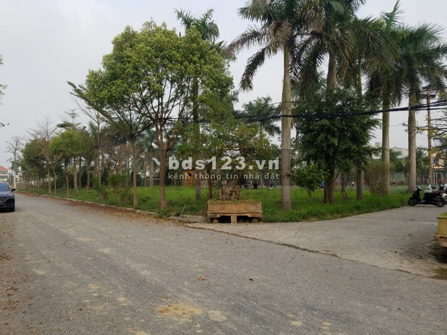 Chính chủ bán lô đất nền Đồng Kỵ Từ Sơn giá bán 21tr/m2. Vị trí đắc địa - Sổ Đỏ