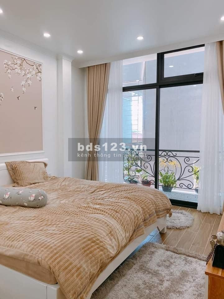 Bán nhà quận Đống Đa phố Hào Nam dt 40m2, 4 tầng, lô góc, giá bán chỉ 4.3 tỷ