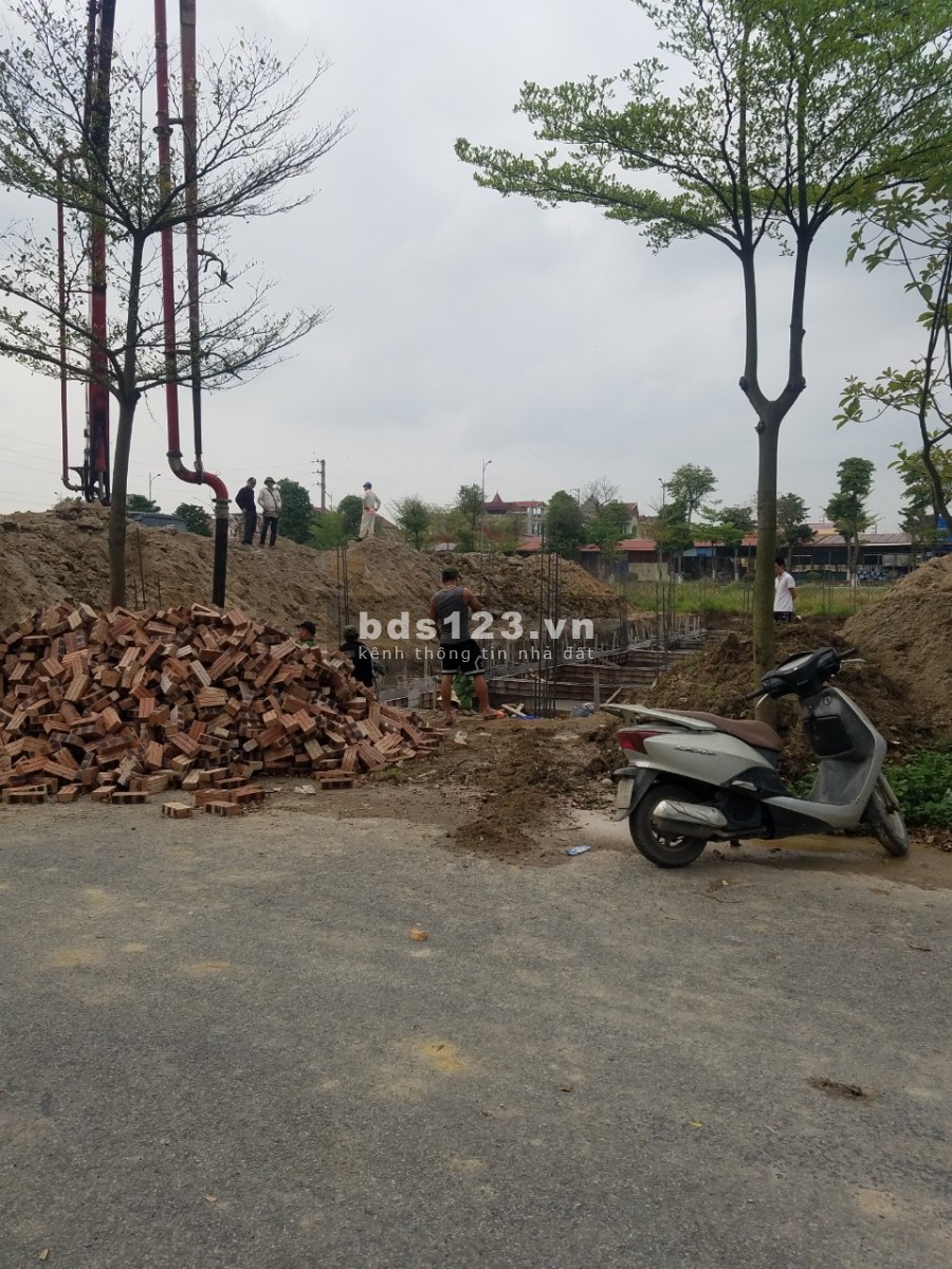 Chính chủ bán lô đất nền Đồng Kỵ Từ Sơn giá bán 21tr/m2. Vị trí đắc địa - Sổ Đỏ