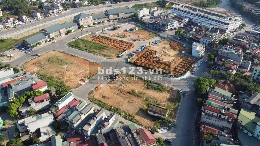 Kim Tân Golden Place cần bán nhanh shophouse đối diện chợ Kim Tân, sổ đỏ vĩnh viễn