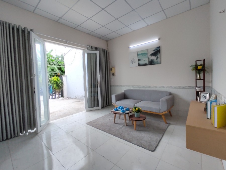 Bán nhà cấp 4 có sẳn nội thất ngay trung tâm Ninh Kiều. Giá nhà như giá đất