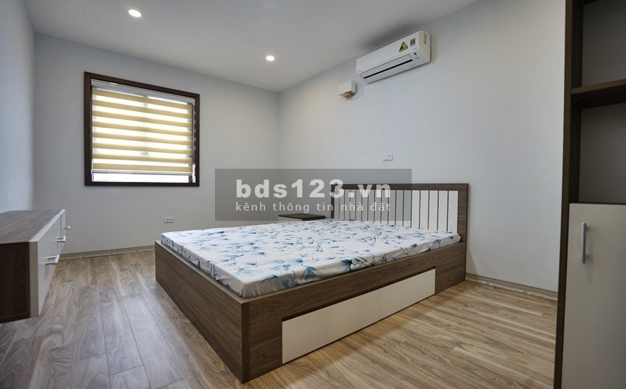 Bán căn hộ góc Lạc Hồng Westlake 2 ngủ, full nội thất siêu đẹp, view sông Hồng, Giá liên hệ: 0973781843 Ánh.