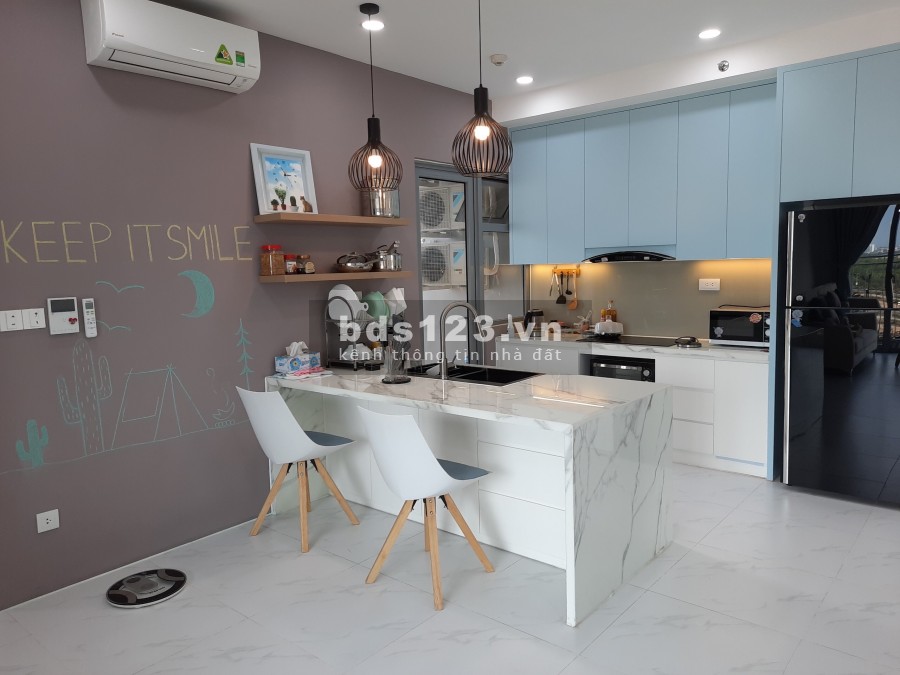 Bán nhanh căn 2 pn cc Palm Heights dt 85m2, căn góc full nội thất, giá 4.6 tỷ, bao ra sổ, lh 0932151002