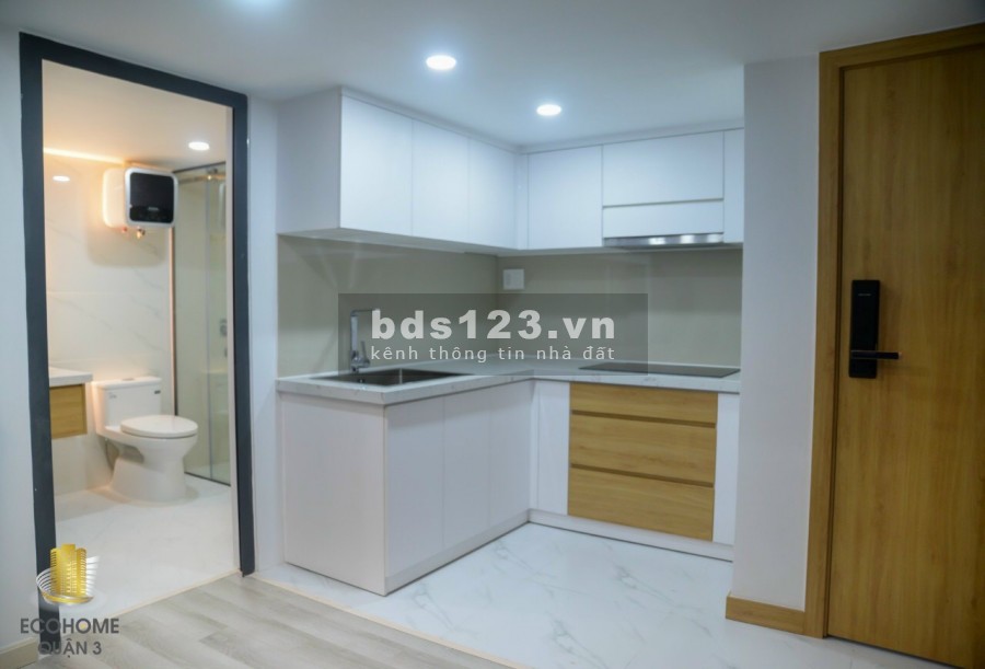 Cần bán căn hộ ngay trung tâm quận 3, view nhìn ra tòa nhà Viettel bao đẹp giá chỉ 1 tỉ 8