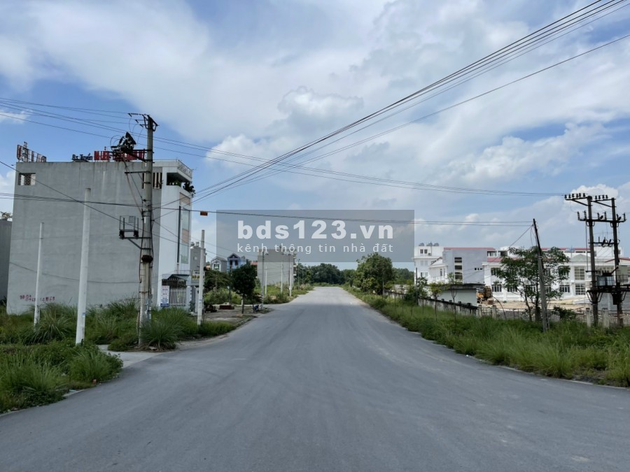 Bán đất đấu giá Lam Hạ, Phủ Lý, Hà Nam, diện tích sử dụng 96m2, giá 2,x tỷ, mt 5m
