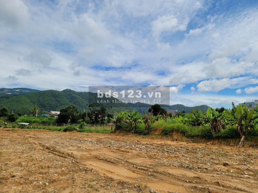 Bán đất kèm nhà đất view sông Đa Nhim, thị trấn Dran, phù hợp để đầu tư nghỉ dưỡng