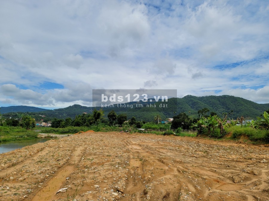 Bán đất kèm nhà đất view sông Đa Nhim, thị trấn Dran, phù hợp để đầu tư nghỉ dưỡng