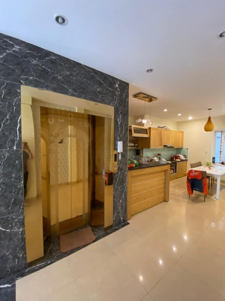Bán nhà nguyên căn 122m2, 6 tầng, thang máy View Hồ, ở MỸ Đình, Nam Từ Liêm