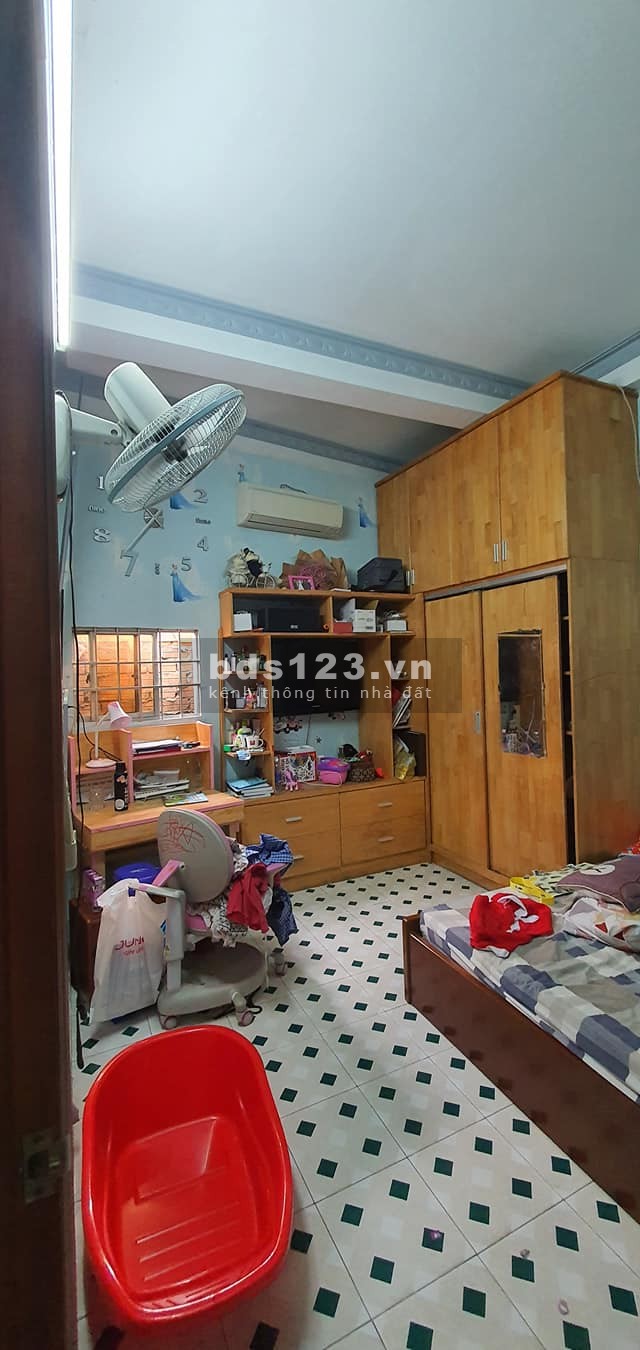 Chính Chủ bán nhà 5.5x7 Lê Thị Bạch Cát Phường 11 Quận 11, Đang cho thuê 7tr/tháng