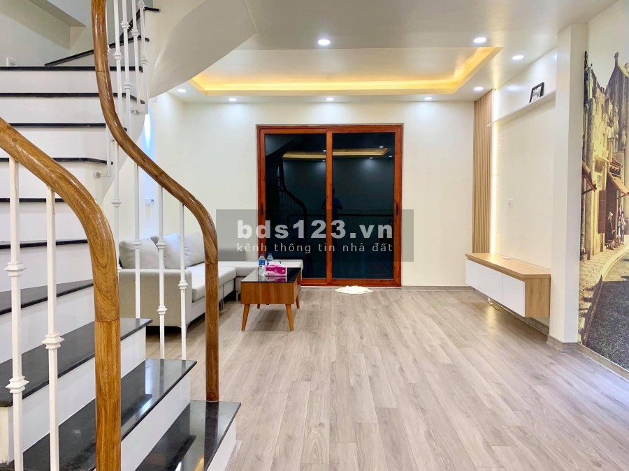 Siêu đẹp Đình Thôn nội thất đẹp ở ngay luôn, nguyên căn 5 tầng bê tông cốt thép
