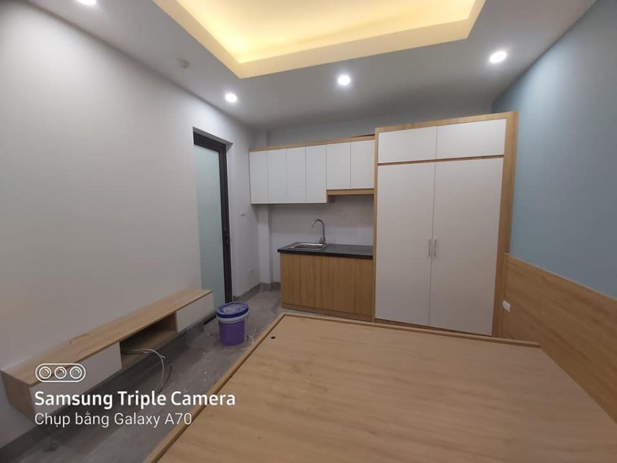 CCMN Cầu Giấy, dt 70m2x6T, 11 phòng, 10m ra phố, cho thuê 70tr/tháng, nhỉnh 10 tỷ. LH 0988797408