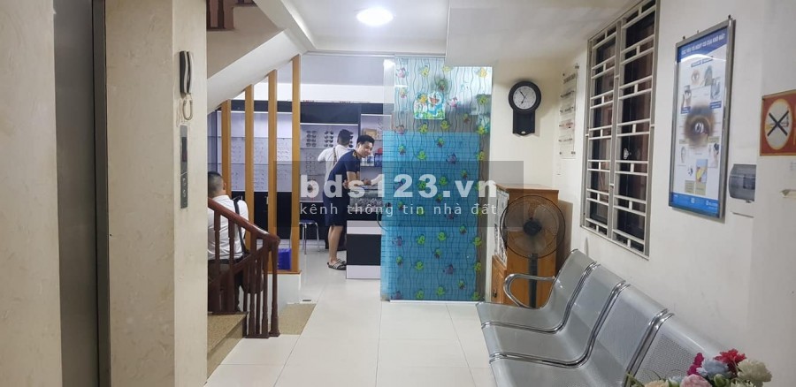Bán nhà mặt phố Khâm Thiên, lô góc, 7 tầng thang máy, giá bán thoả thuận chính chủ