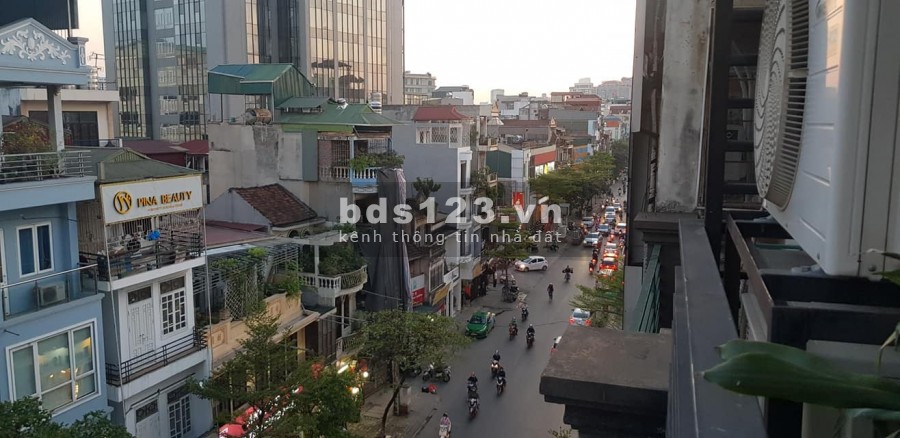 Bán nhà mặt phố Khâm Thiên, lô góc, 7 tầng thang máy, giá bán thoả thuận chính chủ