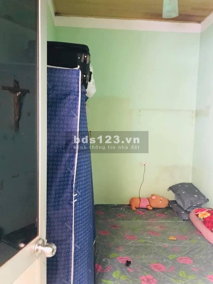 Bán nhà nguyên căn Trần Đại Nghĩa, 15m ra phố, dt 33m2, giá bán 2.2 tỷ, sổ đỏ