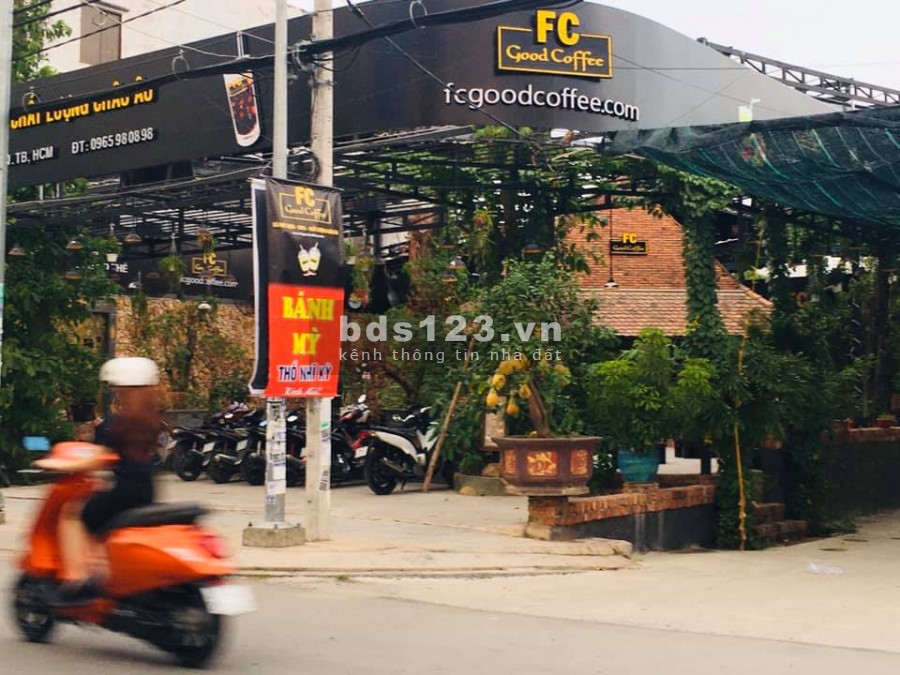 (Tân Bình)Bán nhà mặt tiền, giá cực tốt, Phạm Văn Bạch, dt 102m2, giá 12.8 tỷ