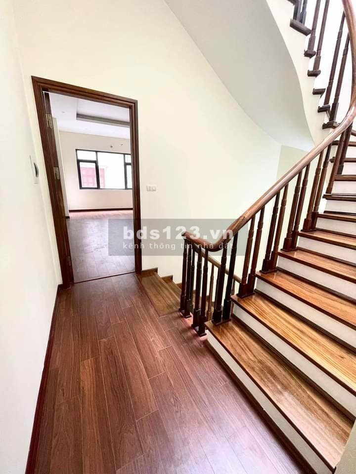 Cực phẩm Thanh Xuân, chủ tự xây 4 tầng dt 47m2 giá 4 tỷ 5, full nội thất