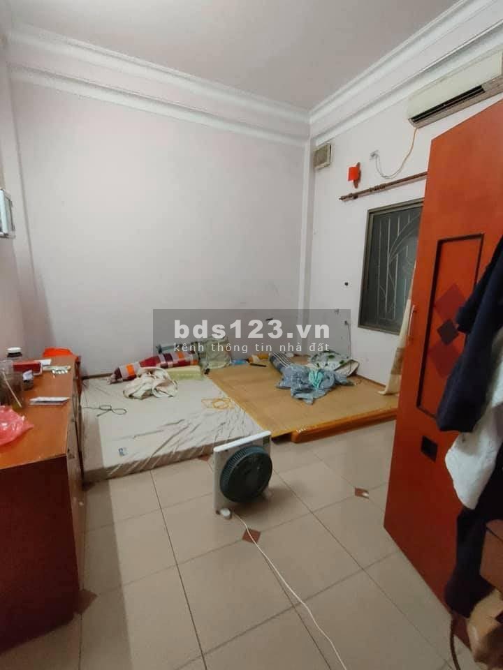 Bán nhà số 21 Quan Hoa diện tích sử dụng 65m2, 4 tầng mt 4.7m. Giá 6.4 tỷ cực đẹp