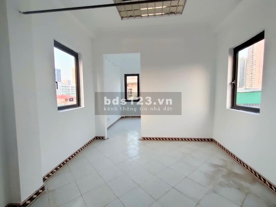 Nhà 87 Tam Trinh, ngõ 3 gác 50m ra ô tô dt 33m2, 5 tầng đúc, mt 4m, giá bán 2.95 tỷ
