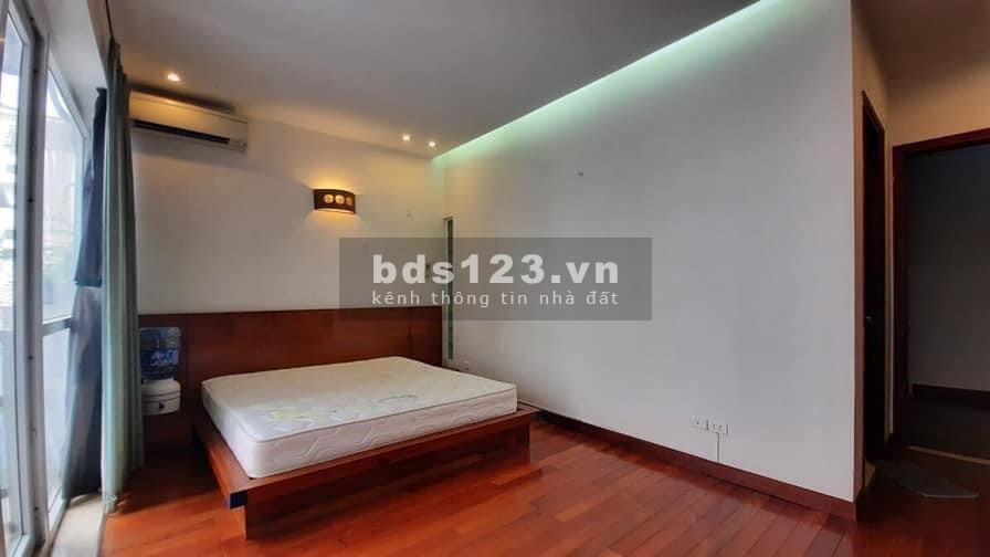 Nhà vườn Ngọc Thuỵ gara ô tô, kinh doanh, ô tô tránh, dt 88m2 x 4 tầng, giá chỉ 6,5 tỷ