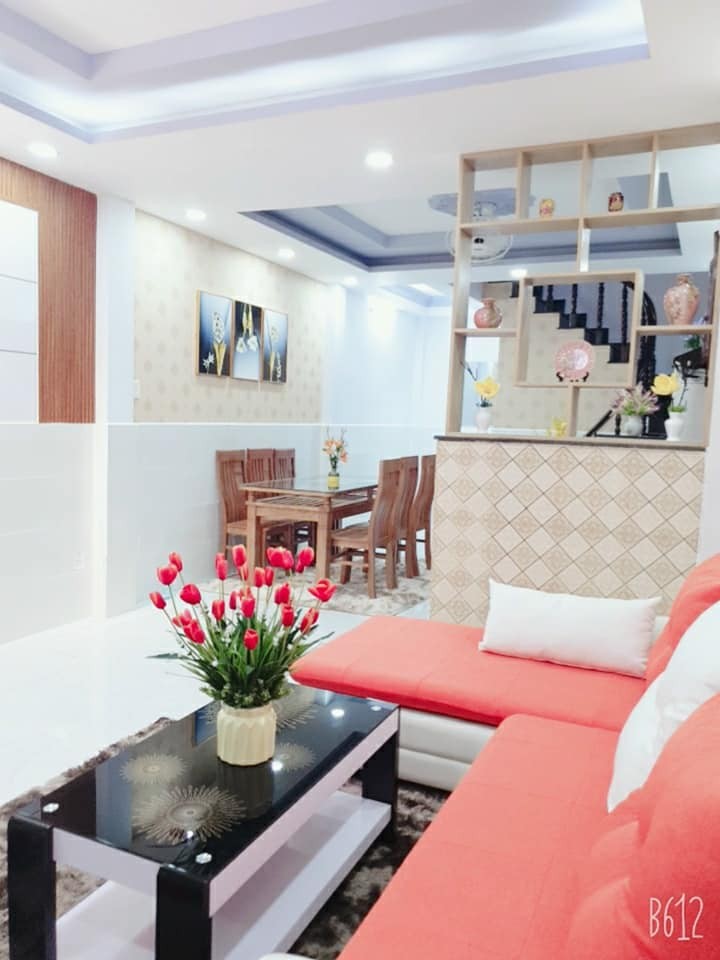 Nhà 4 phòng ngủ lớn, dt 51m2, 4 tầng, giá 4.85 tỷ Quang Trung, p10, Gò Vấp