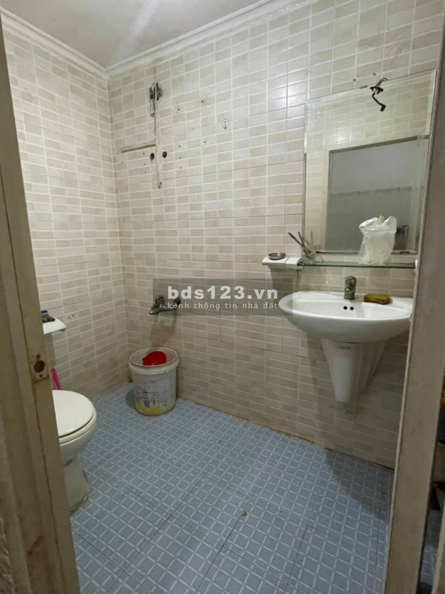 Chính Chủ bán nhà 5.5x7 Lê Thị Bạch Cát Phường 11 Quận 11, Đang cho thuê 7tr/tháng