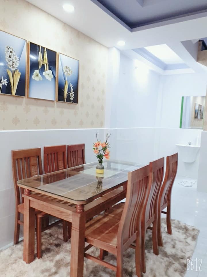 Nhà 4 phòng ngủ lớn, dt 51m2, 4 tầng, giá 4.85 tỷ Quang Trung, p10, Gò Vấp