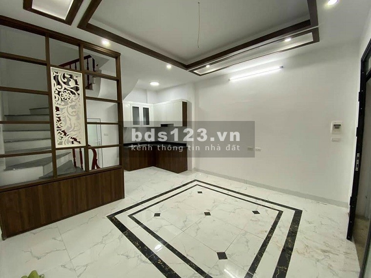 Bán nhà nguyên căn phố Hoàng Như tiếp, dt 38m2, 5 tầng đúc, giá nhỉnh 3 tỷ