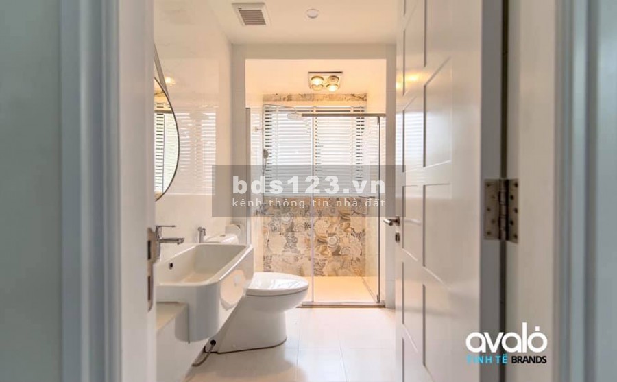 Biệt thự BT08 Việt Hưng - 167m2 x 3 tầng x Mặt tiền 9.8m - Giá 21 tỷ