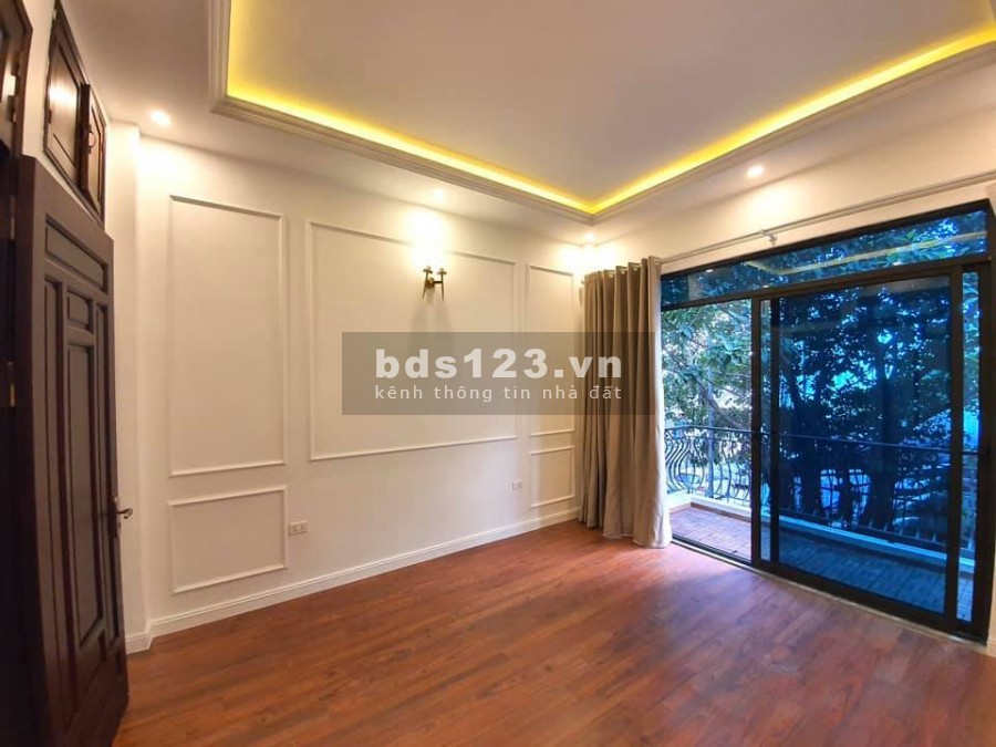 Bán nhà Lê Trọng Tấn Hà Đông, ô tô đỗ cửa tặng nội thất dt 53m2, 4 tầng, gía 6.3 tỷ