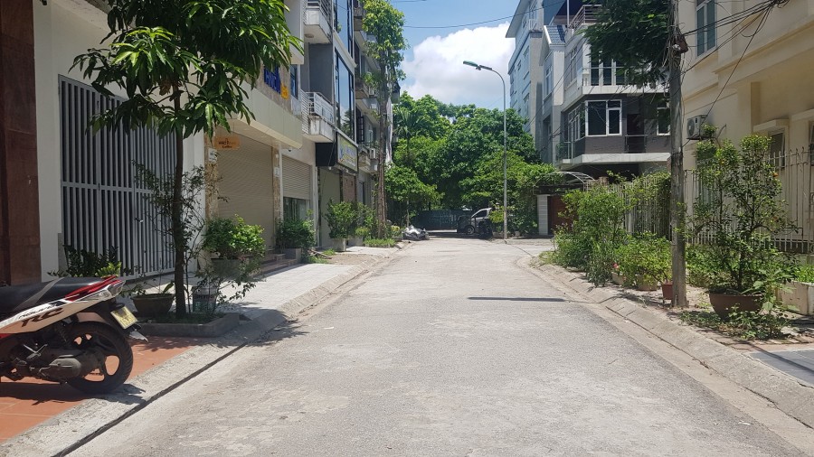 Bán Nhà KĐT Vạn Phúc 75m2, Vỉa Hè Ô Tô Tránh, 2 Thoáng, mt 5m, Tương Lai Sáng Giá 9 Tỷ