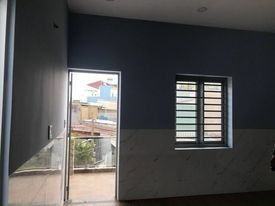 Chính Chủ gửi bán gấp Nhà Một trệt một lầu 57m2 chỉ 3tỷ1, tại Q.2,LH 0918090039(zalo)