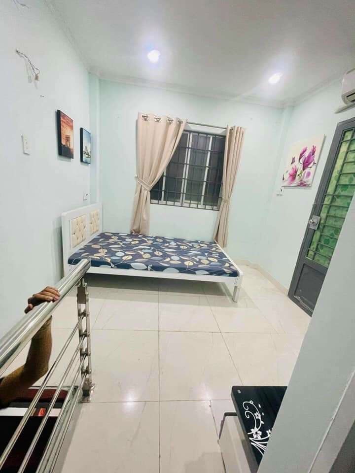 Nhà bán, Nguyễn Văn Cừ, diện tích 16m2, giá 2,7 tỷ, phường Cầu Kho, Quận 1