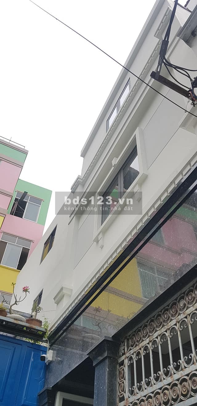 Cần bán nhà đang kinh doanh CHDV đường Trần Hưng Đạo, Quận 5, 7 tầng, dt 155m2, giá 38 tỷ