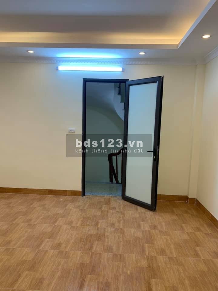Bán Nhà Mới Xây Tây Trà 35m2, 5 Tầng, MT 5, Thoáng mát, yên tĩnh giá 3.05 tỷ.