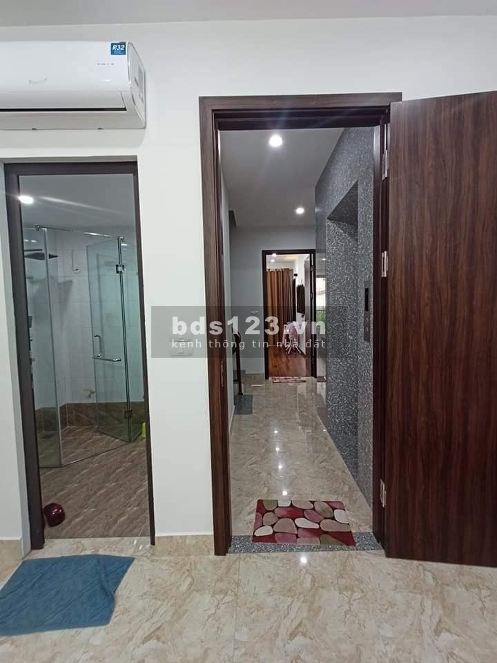 Bán nhà Võ Chí Công Cầu Giấy 5 tầng thoáng, nhà đẹp 3 mặt thoáng, dtsd 85m2
